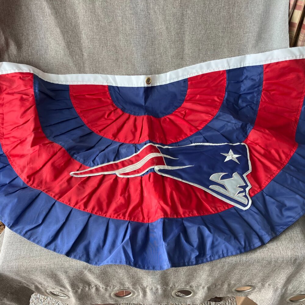 Set Of 2 New England Patriots Pleated Flag Bunting Banner Flying Elvis 49"W x 25